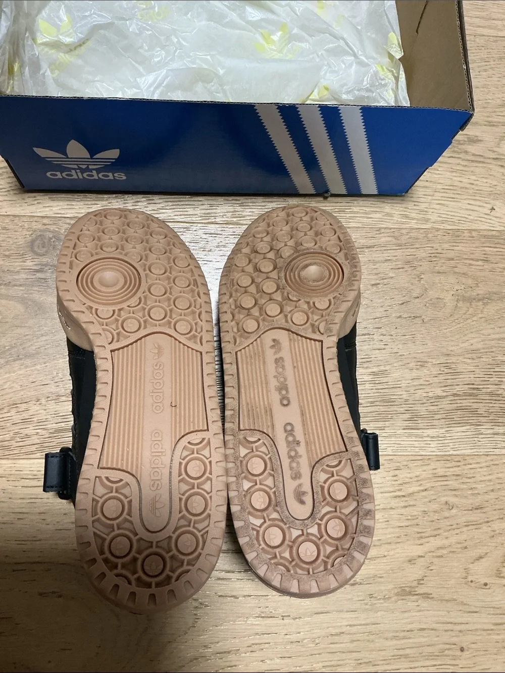adidas Men Blue Shoe Box — Forum Low